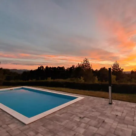 Sunset Villa